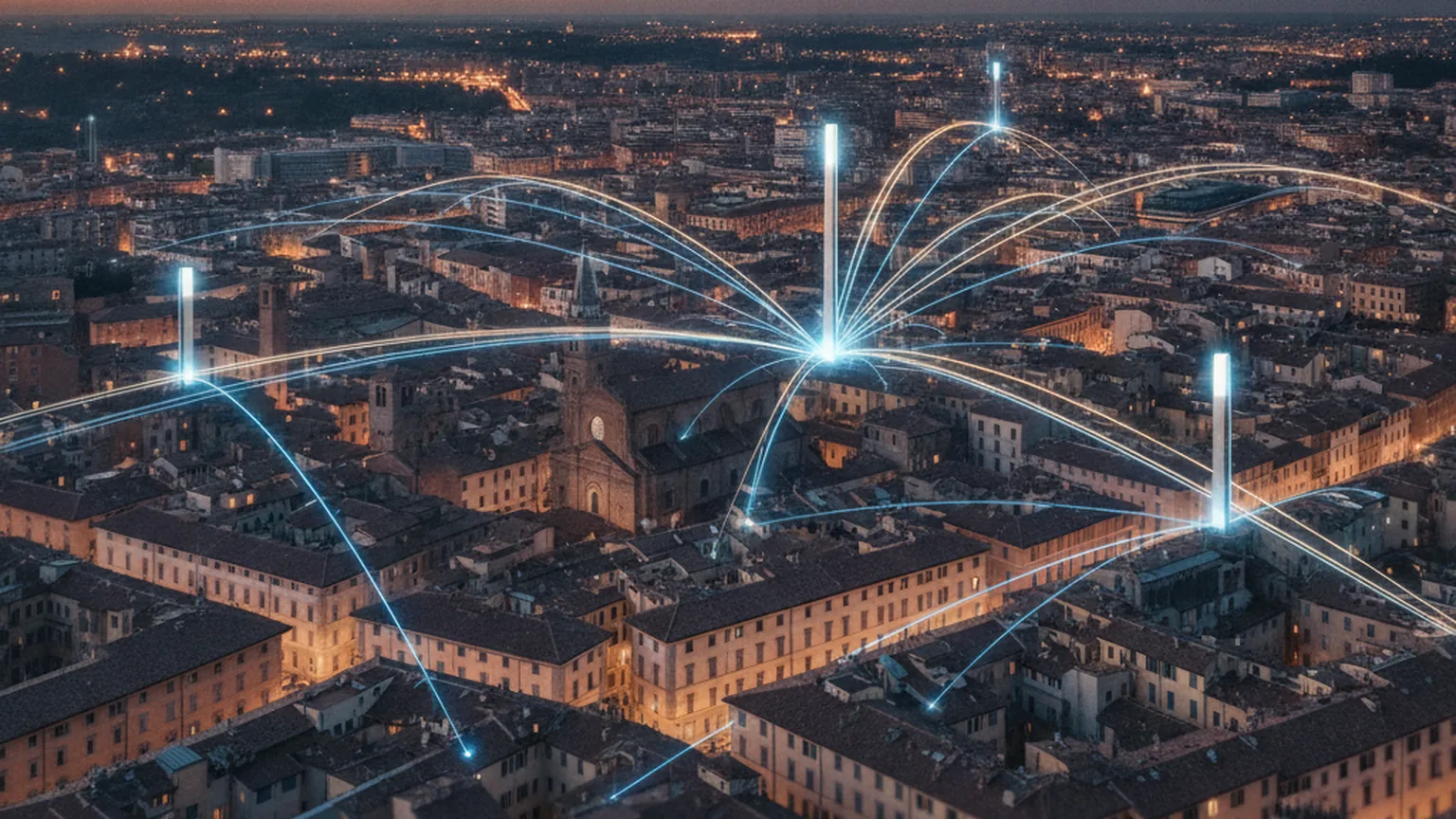 Vista aerea di una citta italiana al tramonto con flussi di dati in fibra ottica che collegano i tetti, a simboleggiare il consolidamento dell'infrastruttura digitale e di telecomunicazione nazionale